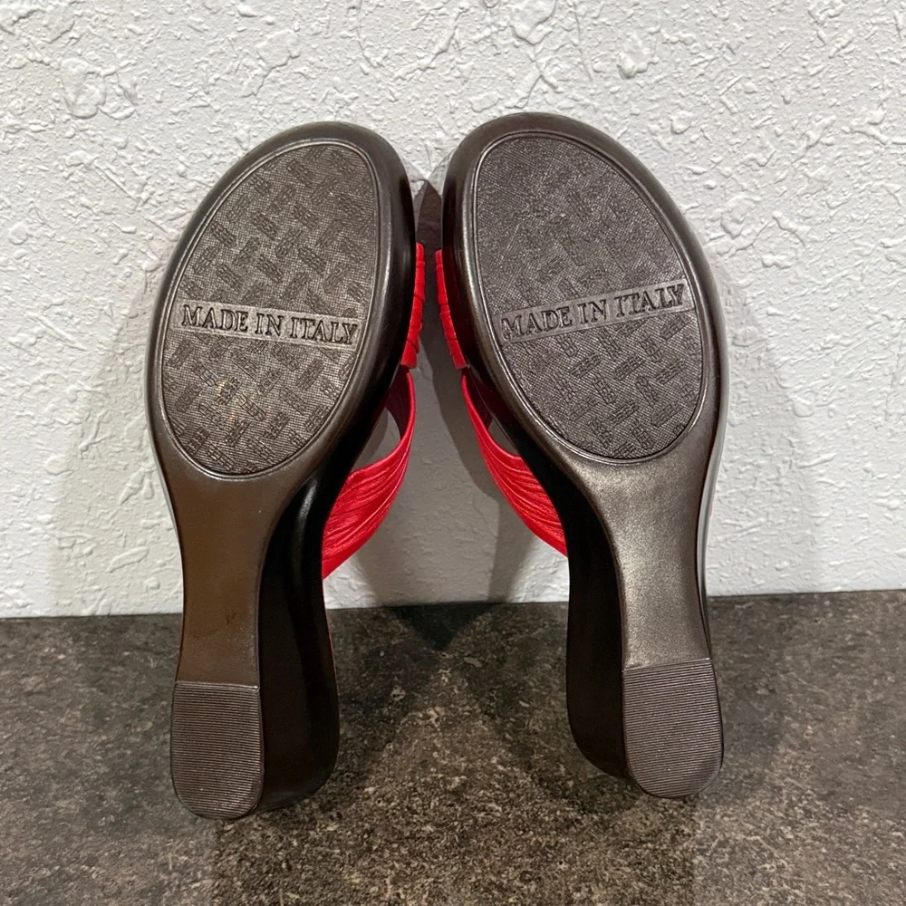 Italian Shoemakers Red Leather Cross-Band Slide Wedge Sandals Size 6.5‎